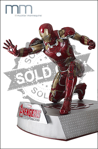 Ironman Avengers 2 kneeling Life-Size
